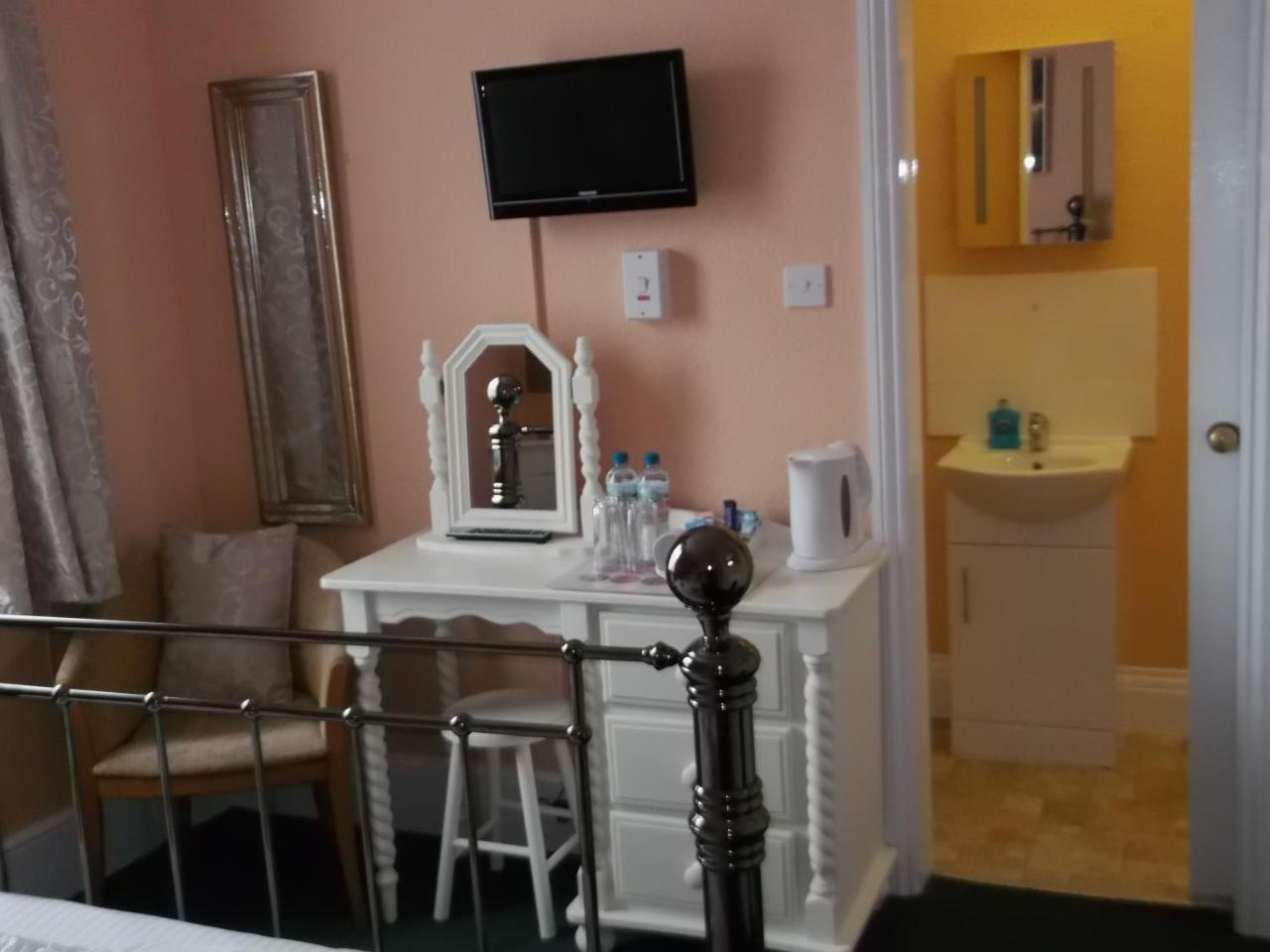 Bexhill-on-Sea Park Lodge Guest House מראה חיצוני תמונה